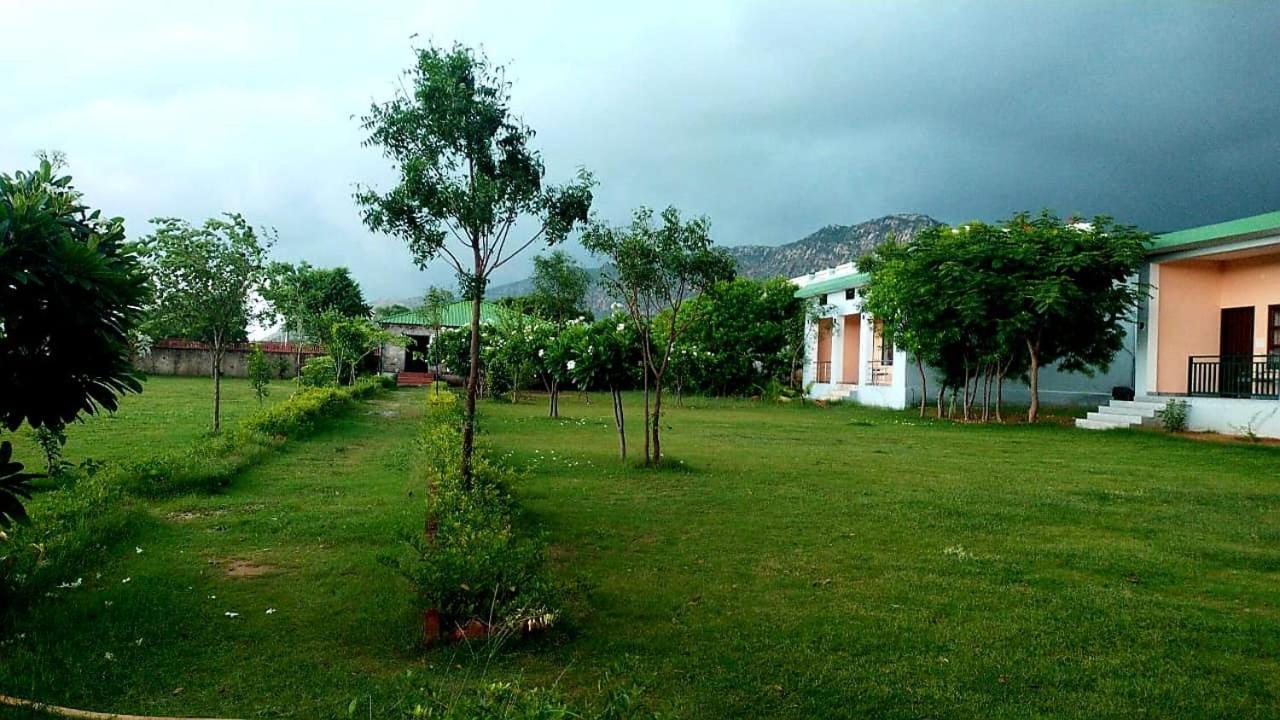 The Sariska Retreat Hotel Thana Ghazi ภายนอก รูปภาพ